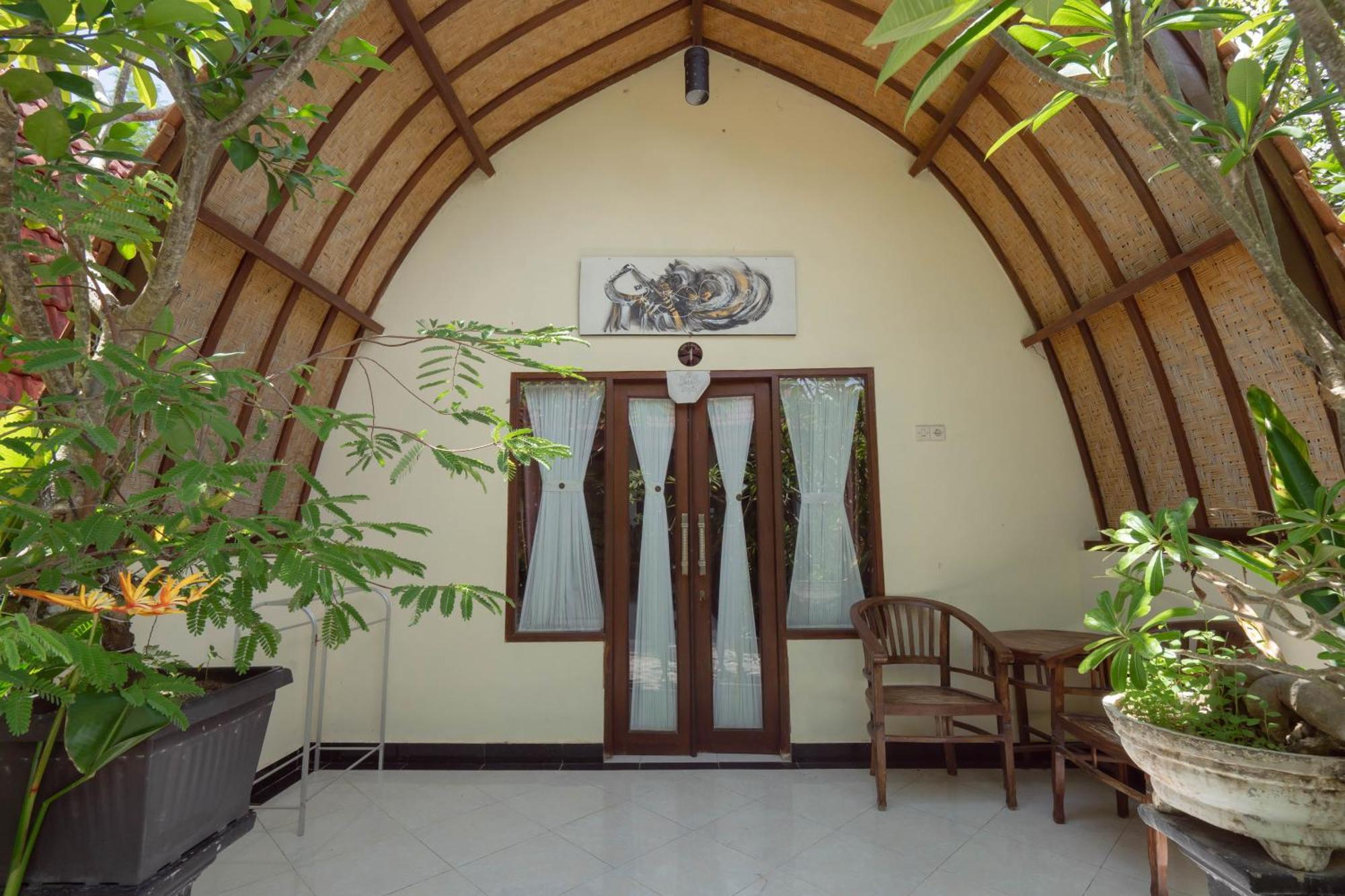 Ratu Cottage By Ourstory Travels Batununggul Exterior photo