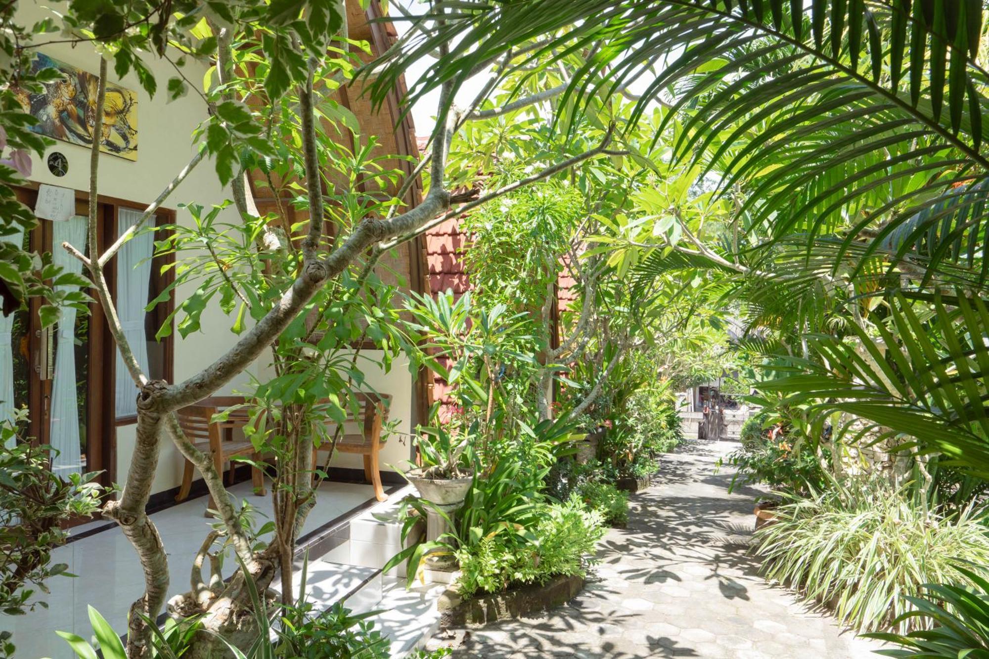 Ratu Cottage By Ourstory Travels Batununggul Exterior photo